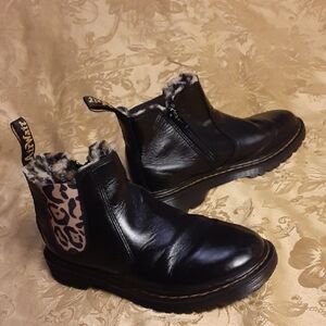 Dr Martens LEONORE LEO Kids Black Leather Ankle Boots / Leopard Print Size 2